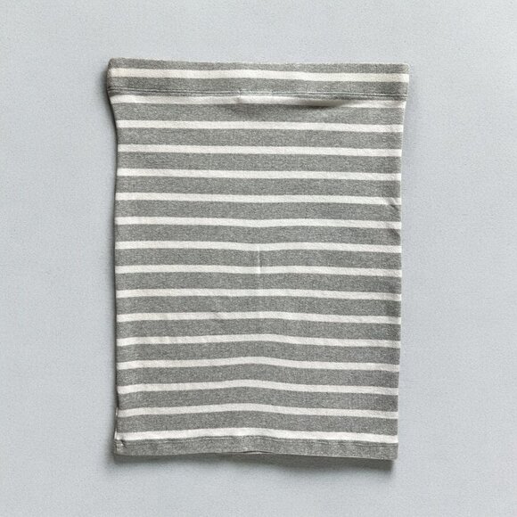 Gap Womens Mini Skirt M Gray White Striped Tube Stretchy Knit Casual Versatile - Picture 2 of 5